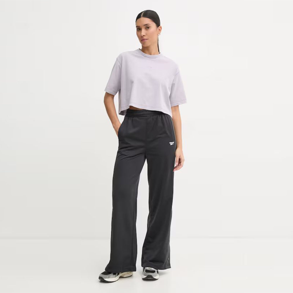 Wardrobe Essentials T-Shirt - Women
