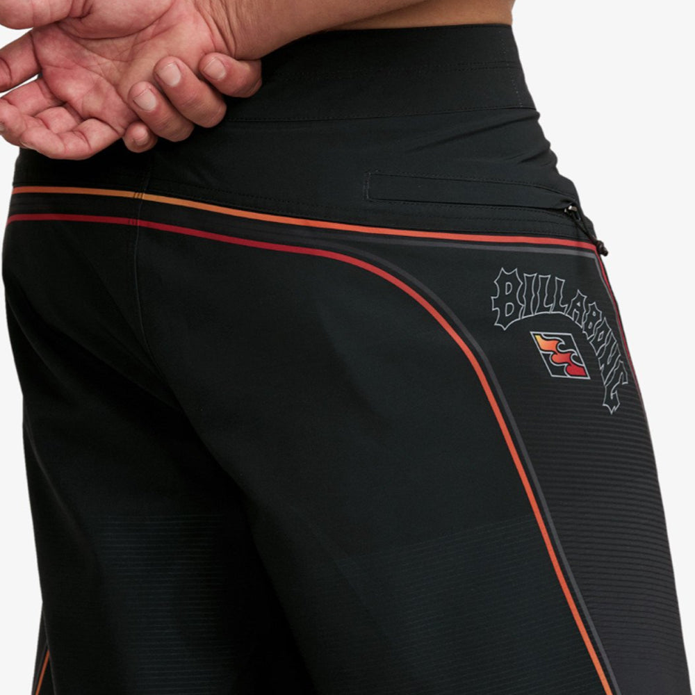 Straddie 20" Airlite Performance Boardshorts - Men