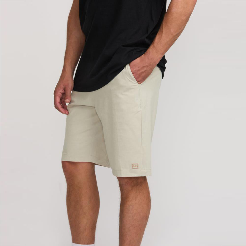 Crossfire Submersible 21" Hybrid Shorts - Men