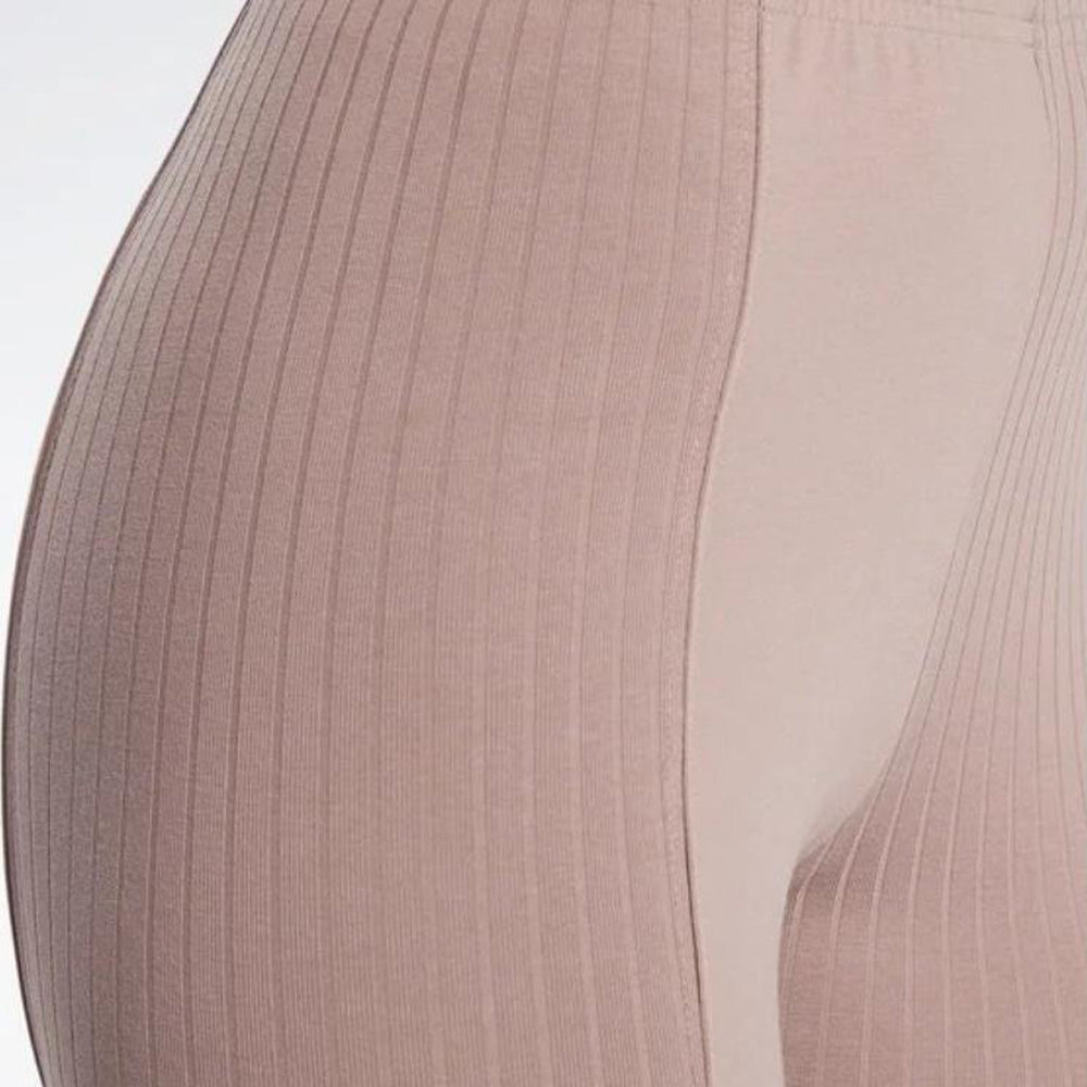 Classic High Rise Tight - Women