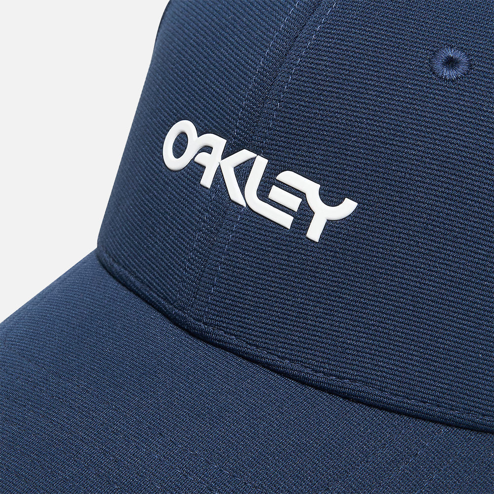 6 Panel Stretch Metallic Hat - Men
