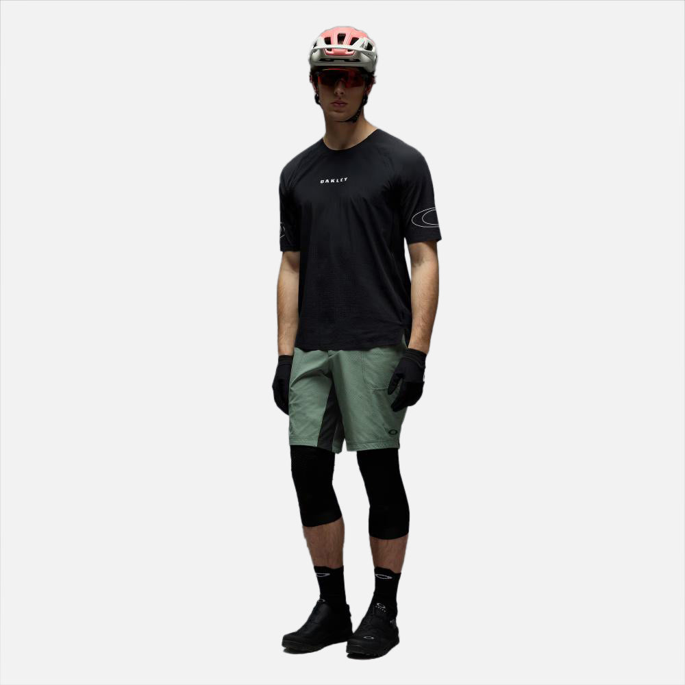 Seeker Whip Short - Men
