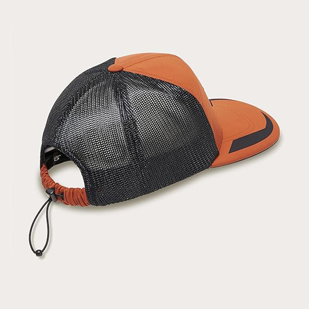 Podium Trucker Hat - Men