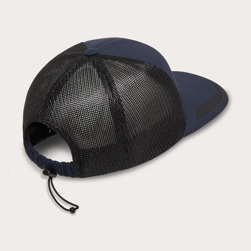 Podium Trucker Hat - Men