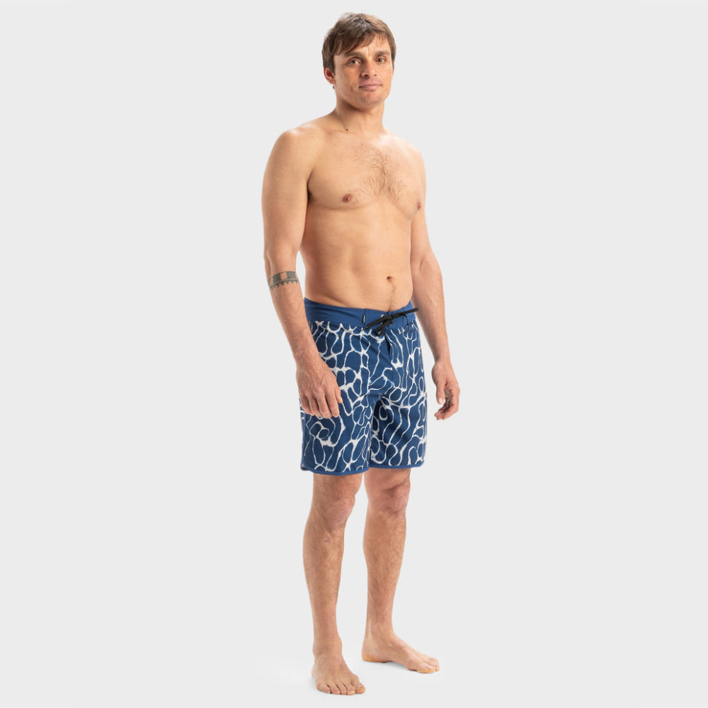 Surfsilk Scallop 18" Boardshorts - Men