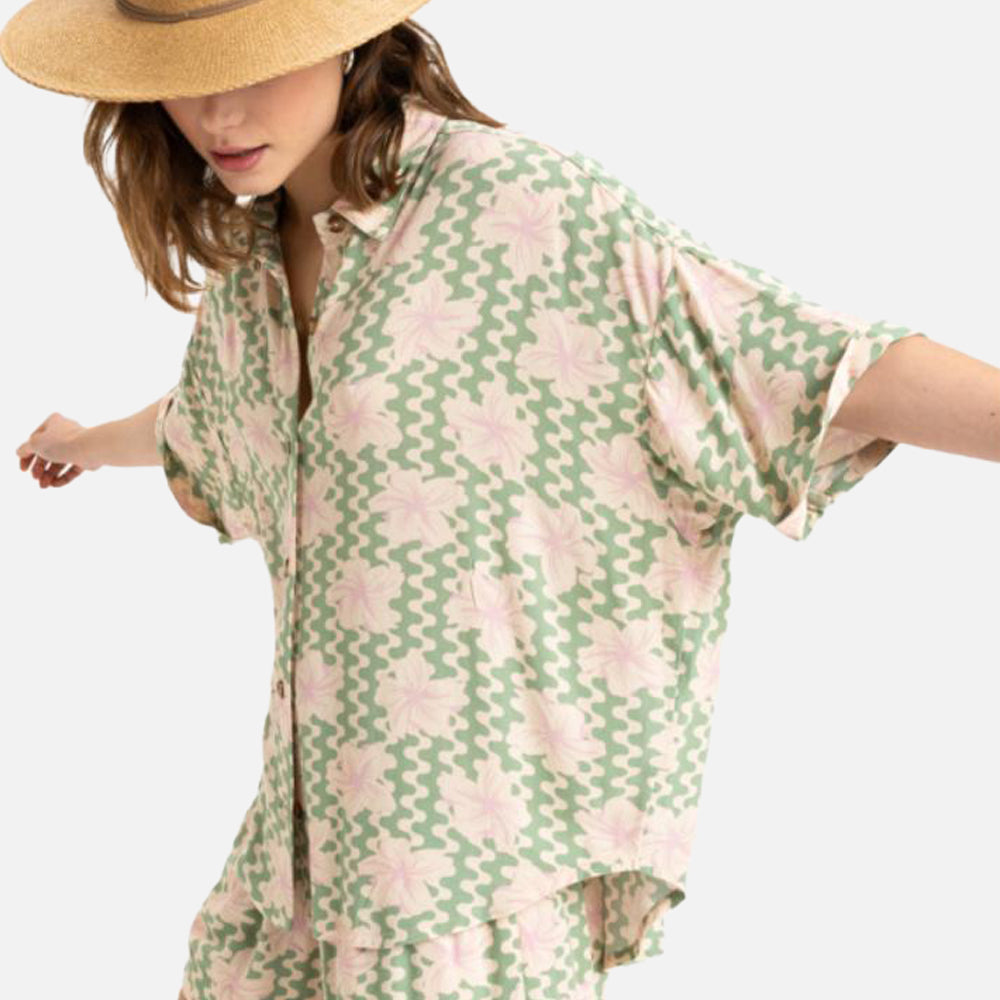Beach Nostalgia Short Sleeves Shirt - Women