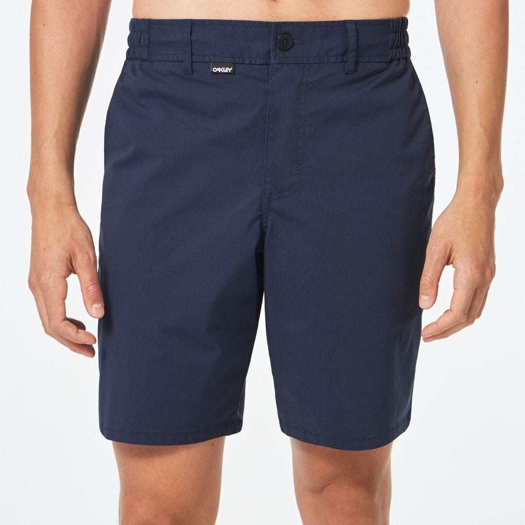 Oakley Chino 19 Hybrid Short In Fathom