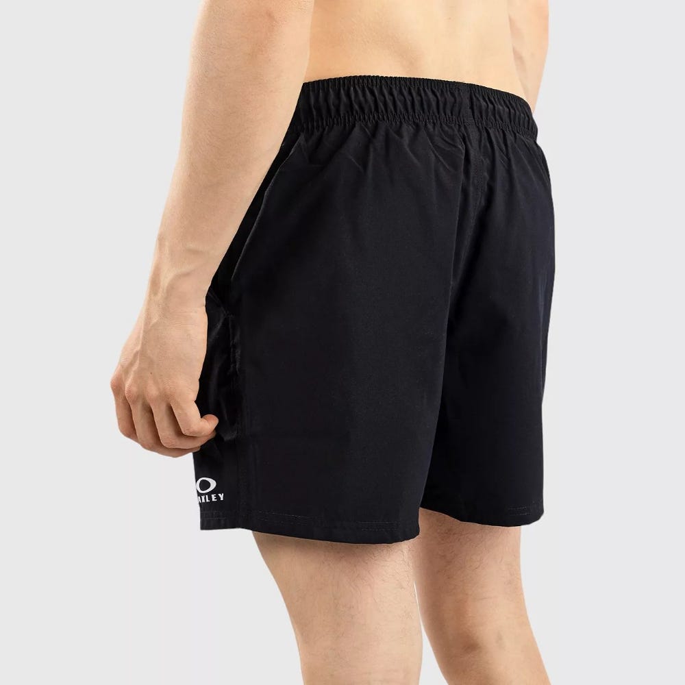 O01FOA404752-02E_02E_2