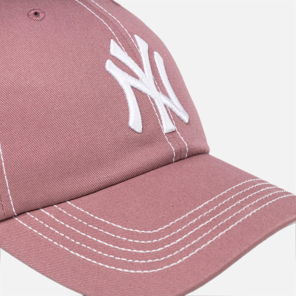 MLB New York Yankees Contrast Stitch Clean Up Cap - Men