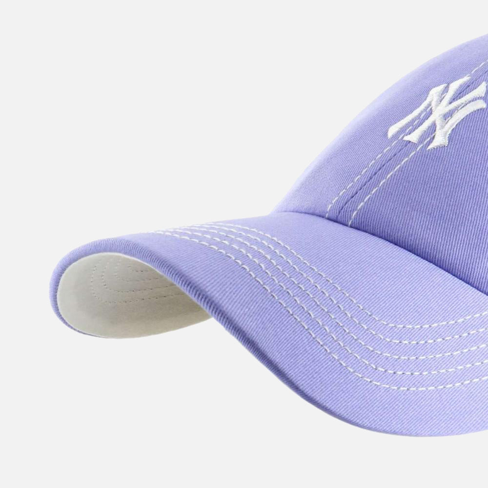 MLB New York Yankees Contrast Stitch Strapback Cap - Men