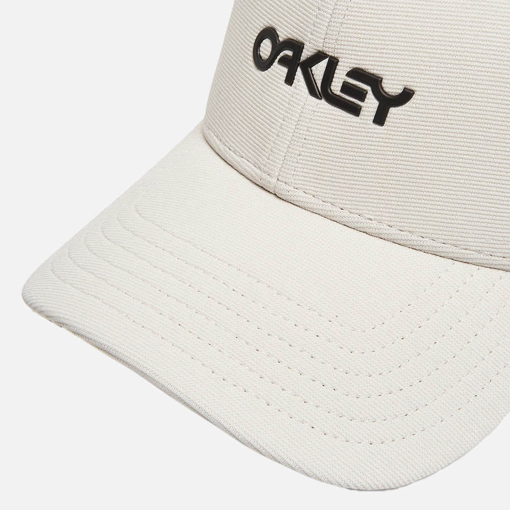 6 Panel Stretch Metallic Hat - Men