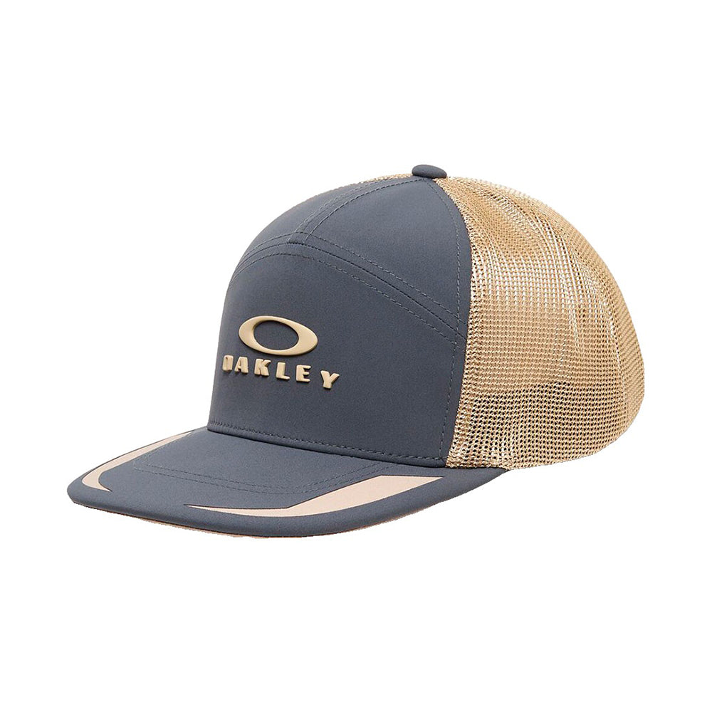 Podium Trucker Hat - Men