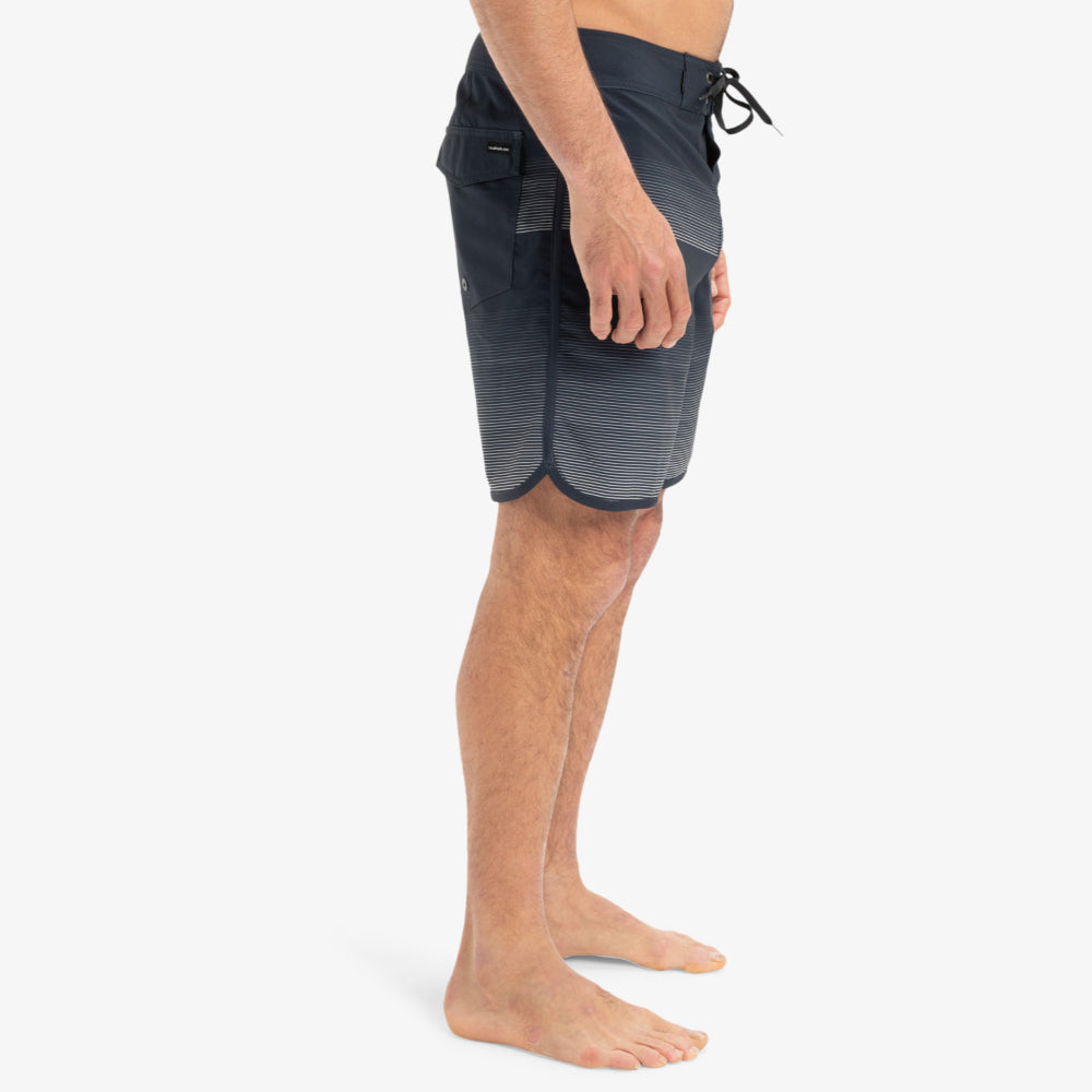 Surfsilk Scallop 18" Boardshorts - Men