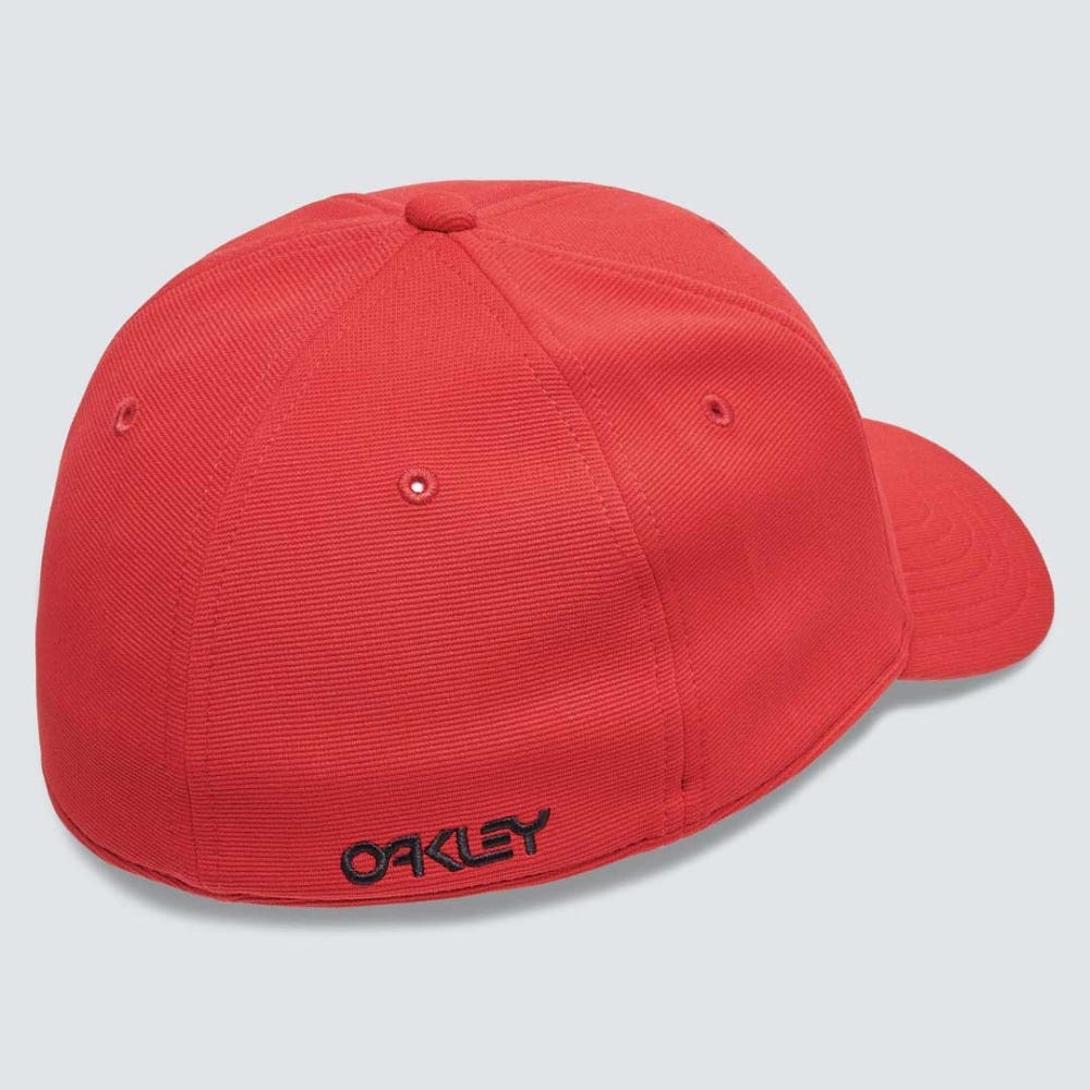 Oakley 6 Panel Stretch Hat Embossed Cap in Red Line