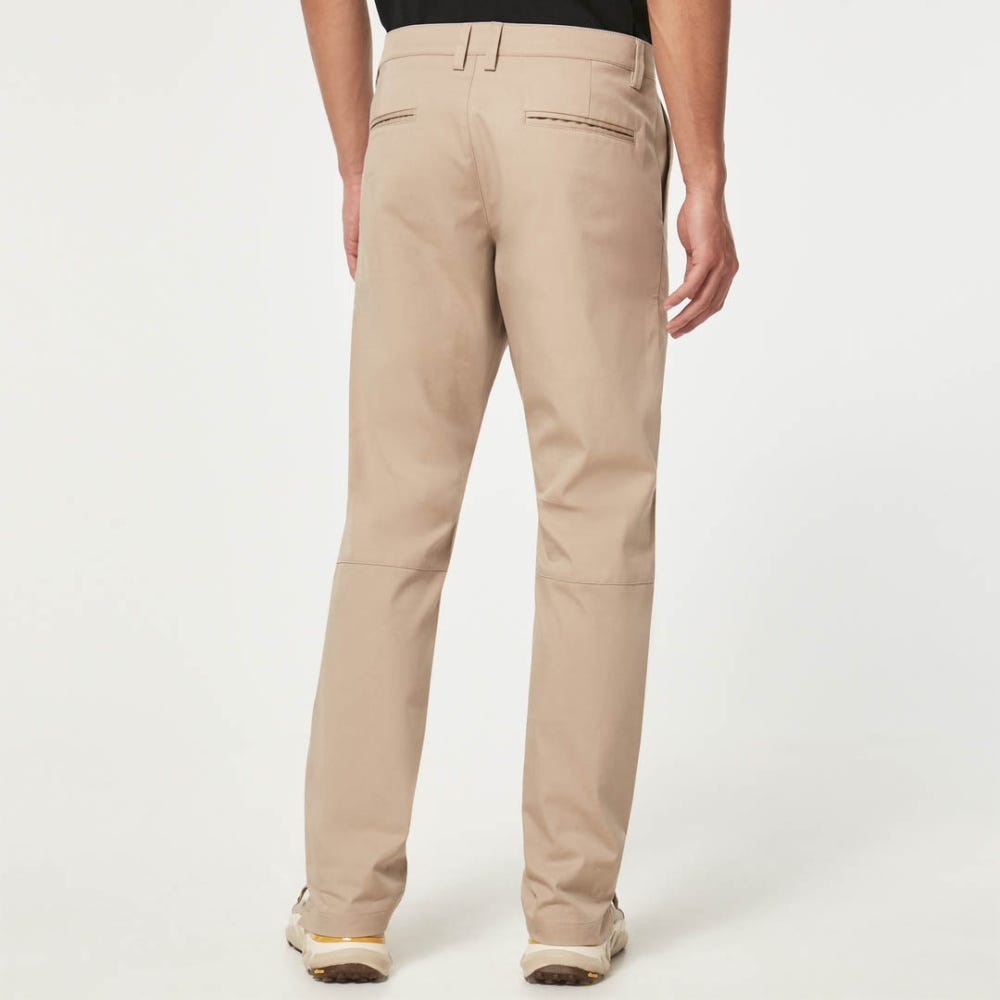 Oakley Chino Icon Golf Pant in Rye