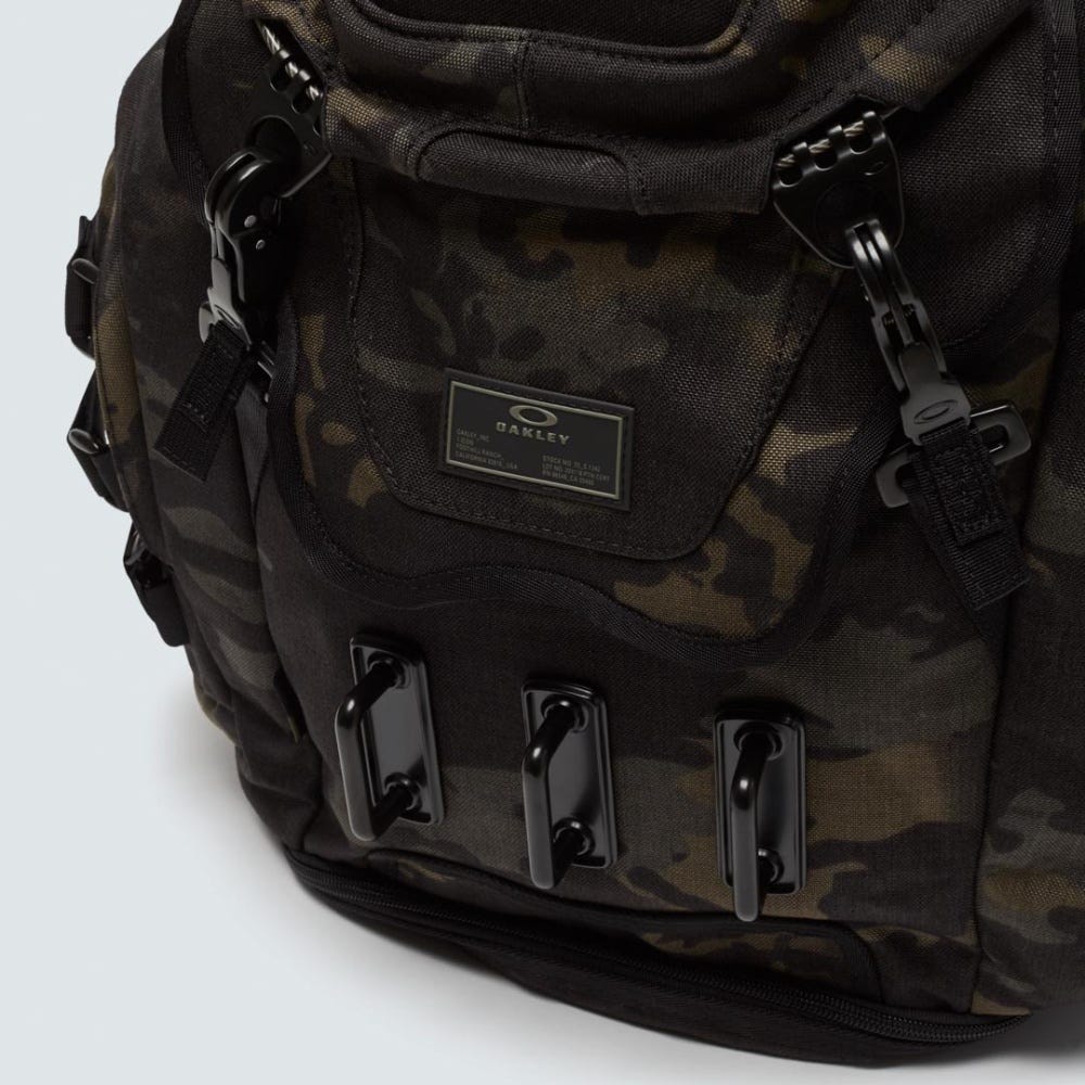 Oakley SI Kitchen Sink Backpack in Black Multicam