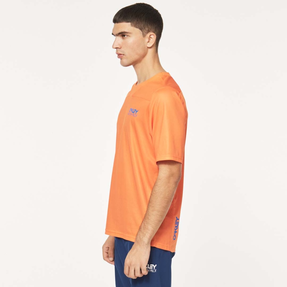 Oakley Factory Pilot Lite MTB Jersey T-Shirt in Scarlet Ibis