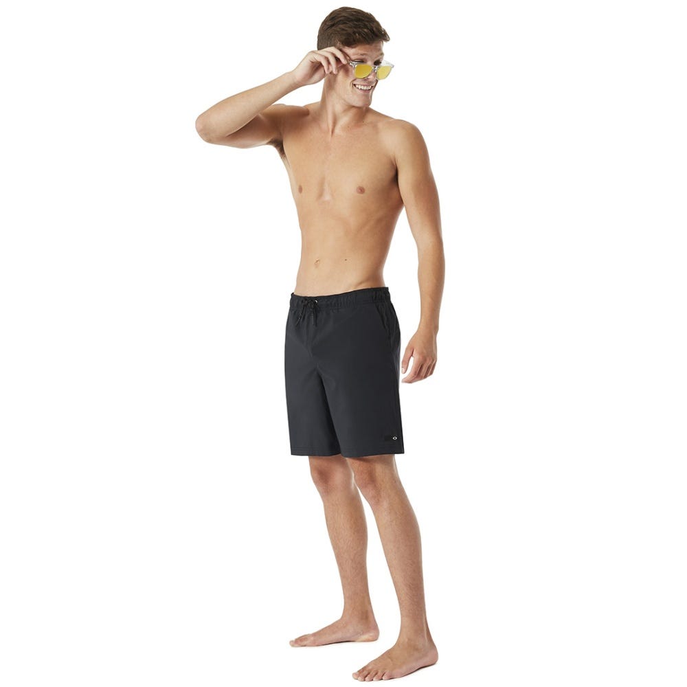 Oakley ace volley 18 shorts top