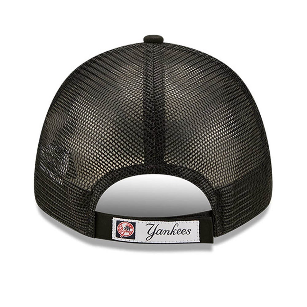 New Era New York Yankees Home Field Black 9FORTY Trucker Cap