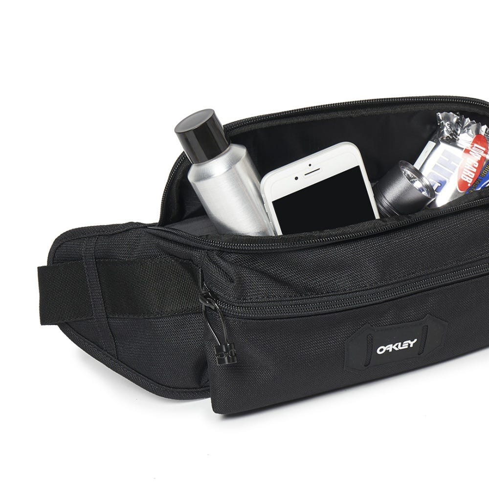 Oakley Street Belt Bag