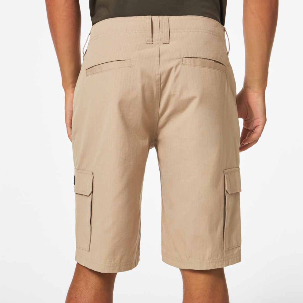 Oakley Utilitarian Cargo 2.0 Short  in Rye