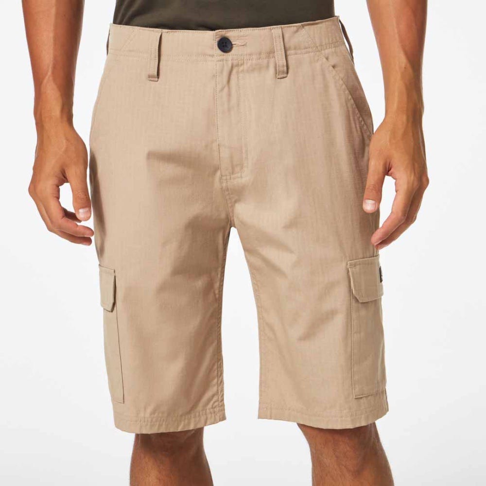 Oakley Utilitarian Cargo 2.0 Short  in Rye