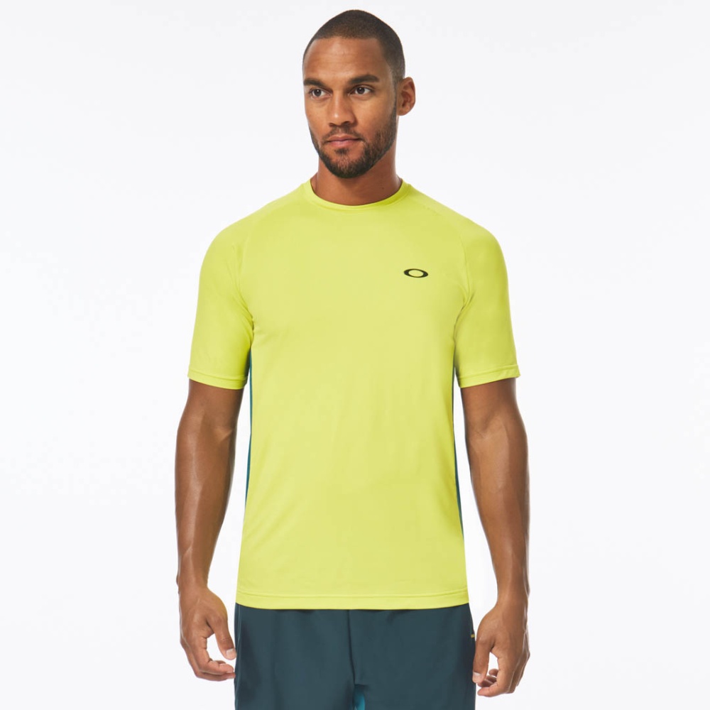 Oakley Performance SS T-Shirt in Sulphur