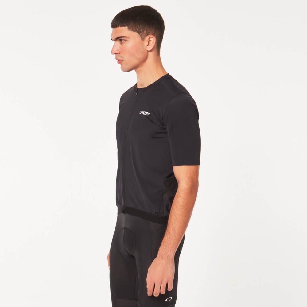 Oakley Point To Point Jersey for Cycling in Blackout