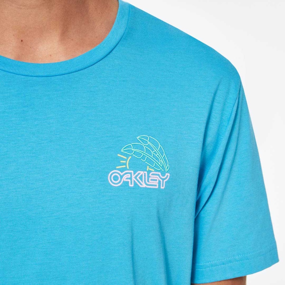 Oakley Sunrise B1B T-Shirt in Bright Blue