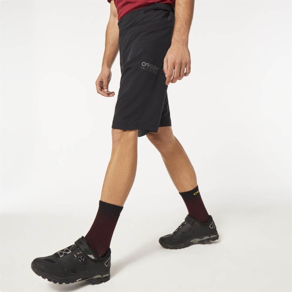 Oakley Factory Pilot Lite Short for Cycling in Blackout