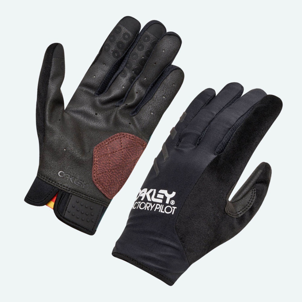 Oakley All Conditions Gloves in Blackout