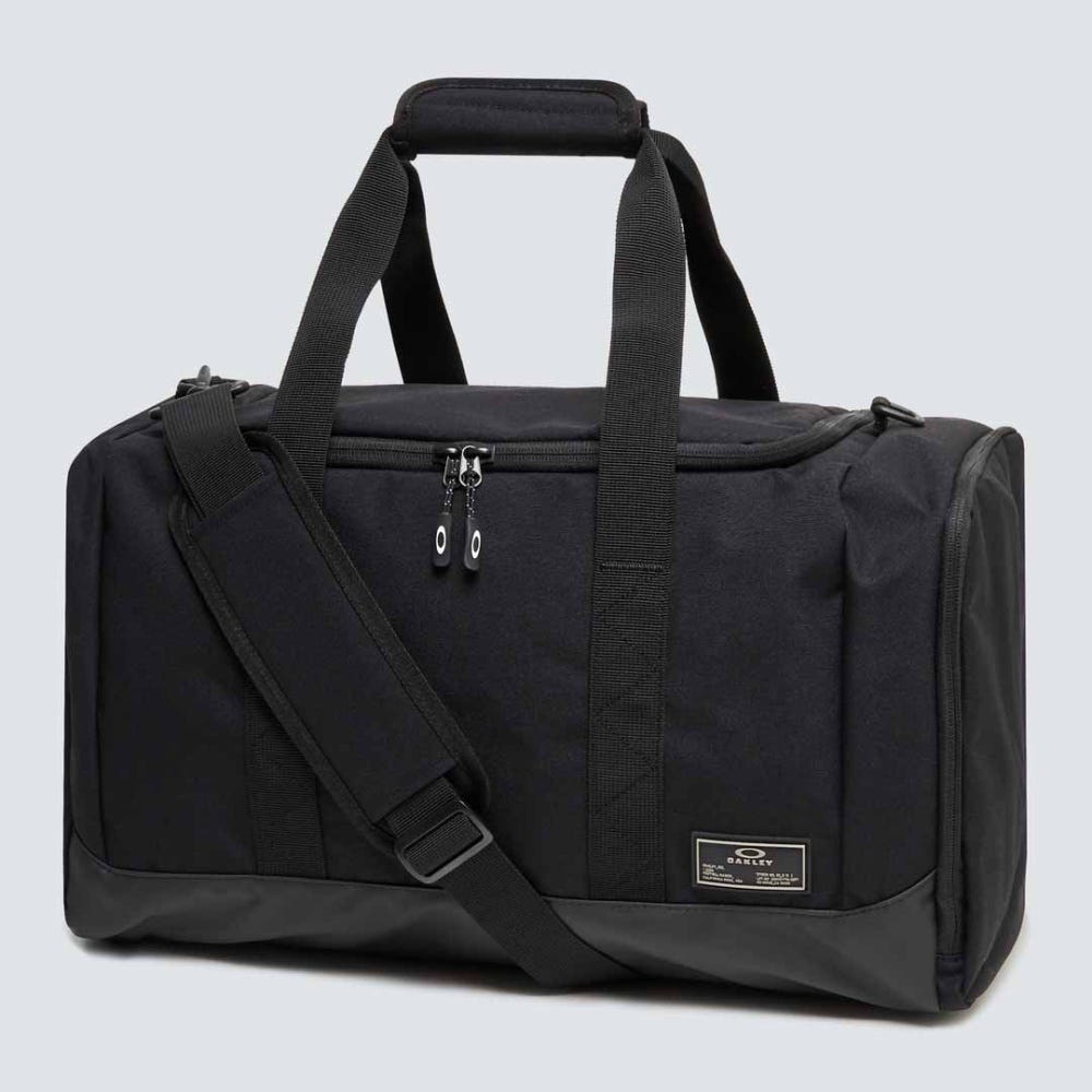 Oakley Vigor Duffle Bag in Blackout