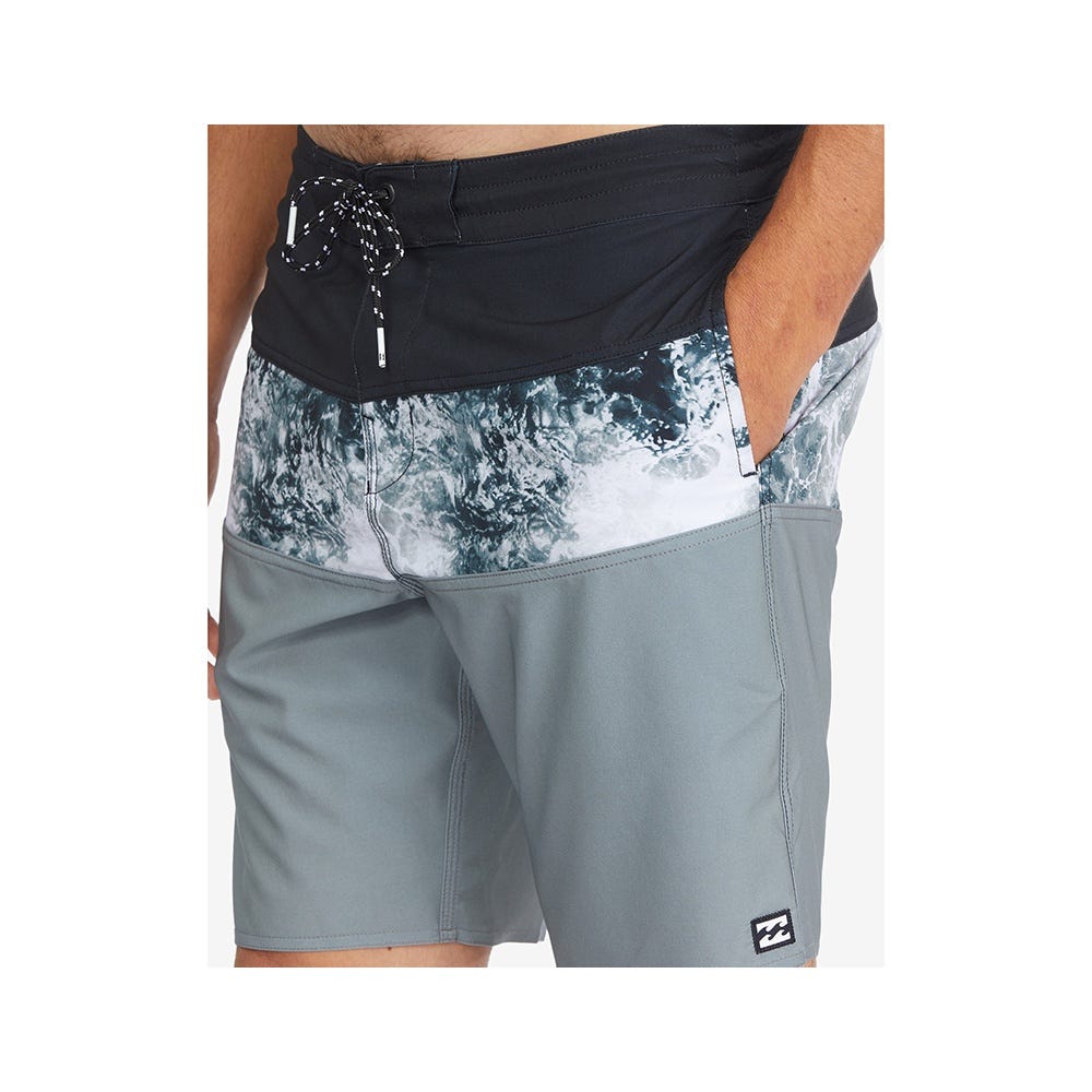 Billabong Tribong Lt M Boardshort In Stealth