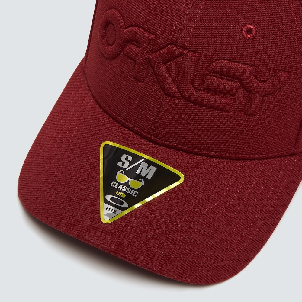 Oakley 6 Panel Stretch Hat Embossed In Iron Red