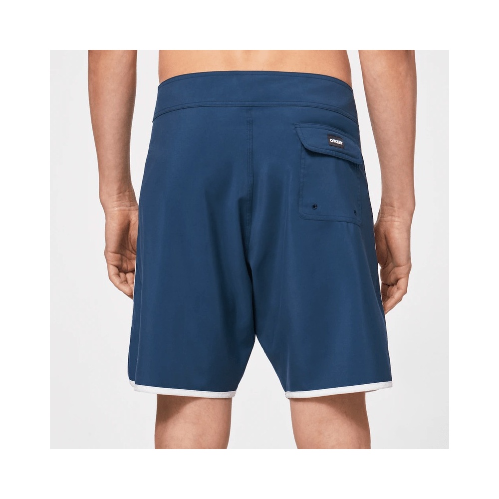 Oakley  Solid Crest 19 Boardshort In Poseidon