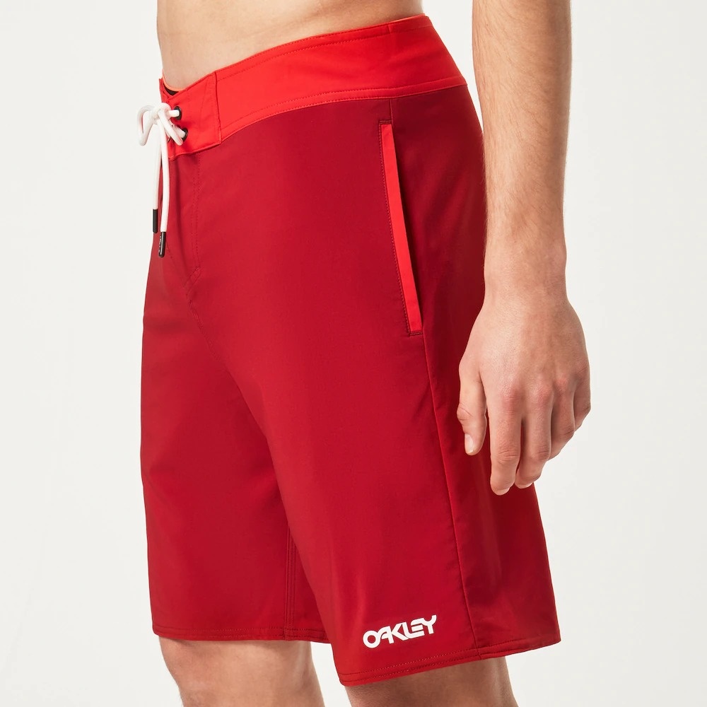Oakley Double Up 20 Rc Boardshorts In Red Line/Iron Red
