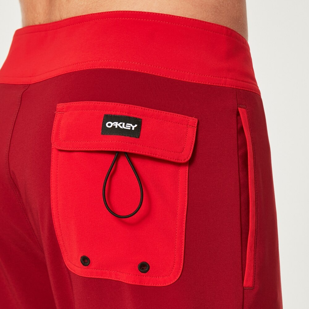 Oakley Double Up 20 Rc Boardshorts In Red Line/Iron Red