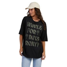 Barracuda Oversized T-Shirt - Women